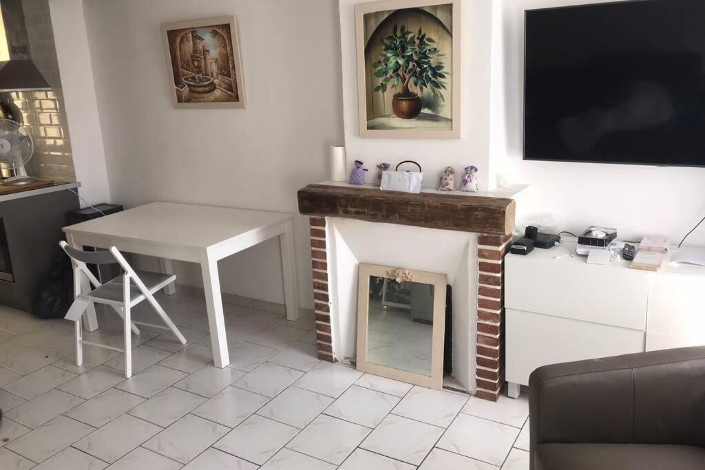 La Petite Oasis, Newly Renovated Apartment Toulon Exterior photo